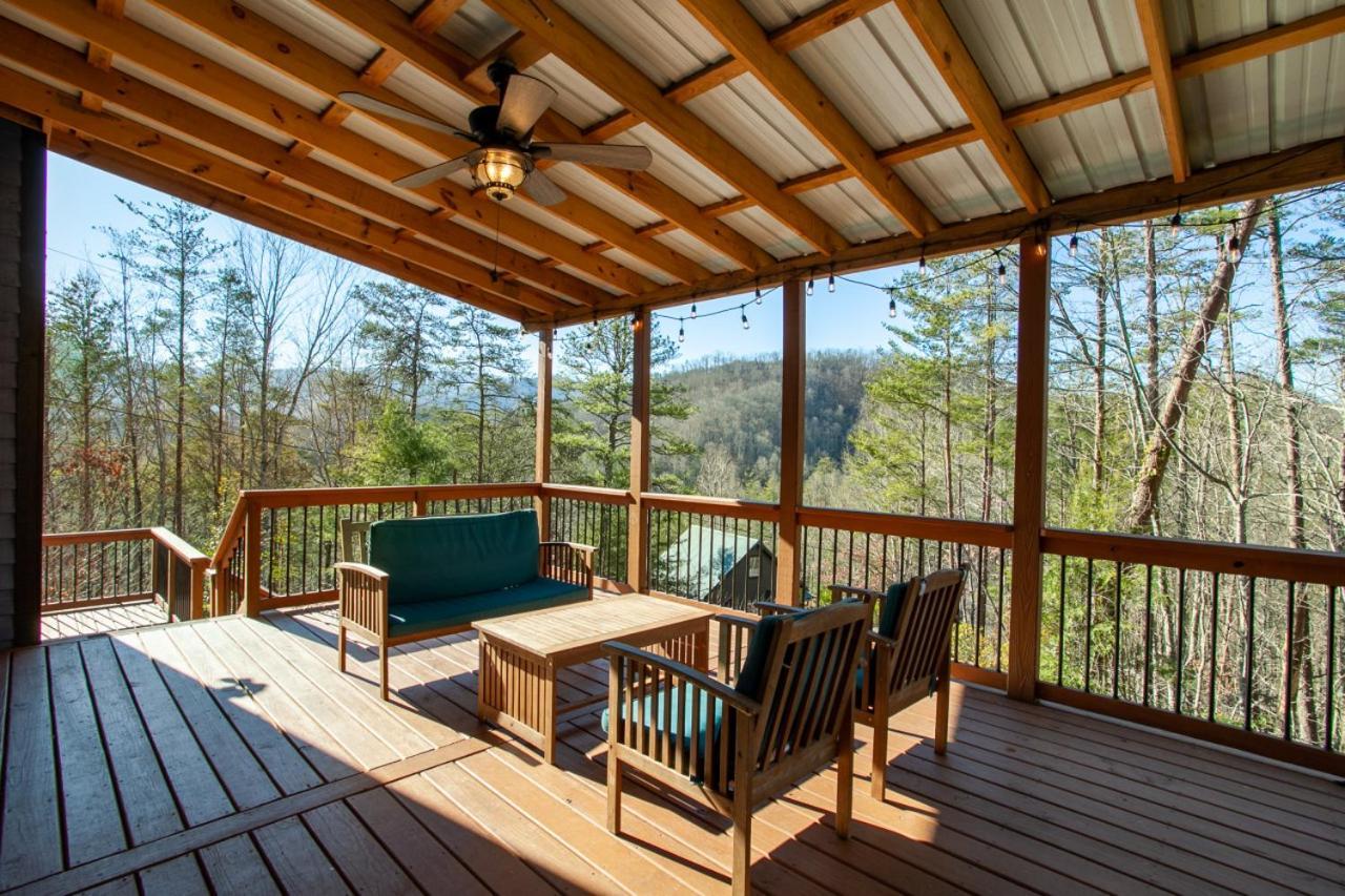 Hot Tub 7 Min To Parkway More Pigeon Forge Bagian luar foto
