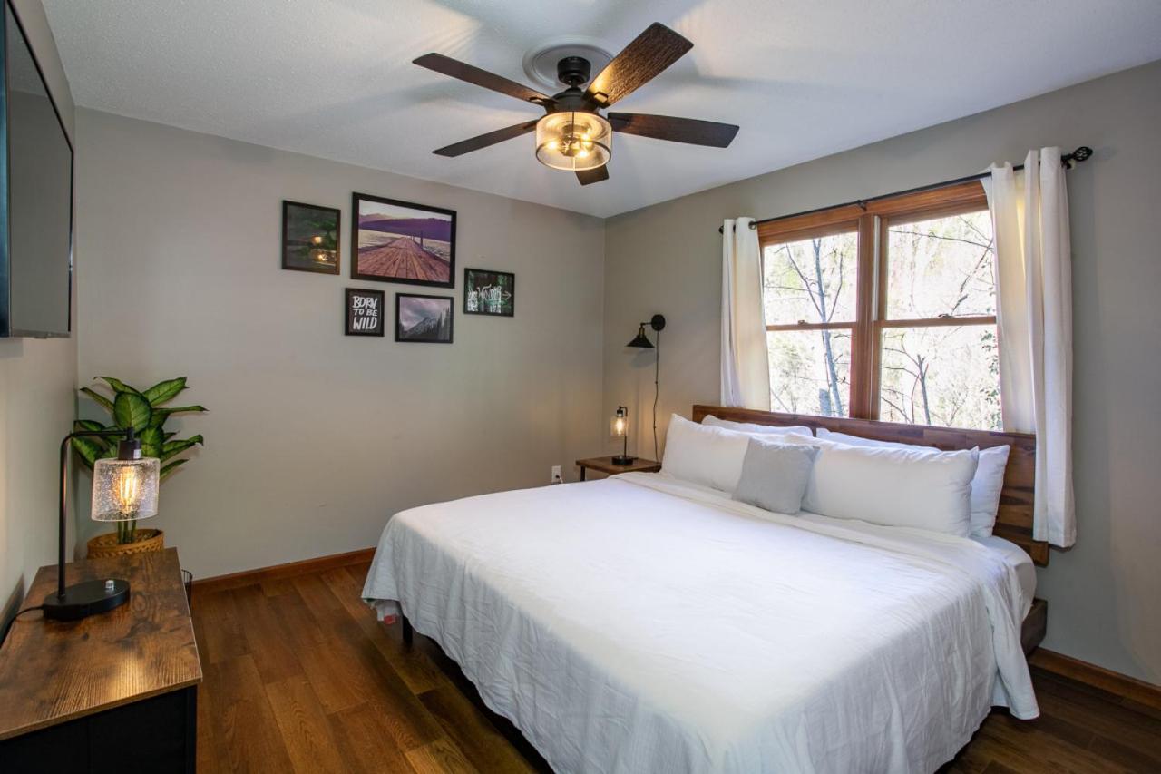 Hot Tub 7 Min To Parkway More Pigeon Forge Bagian luar foto